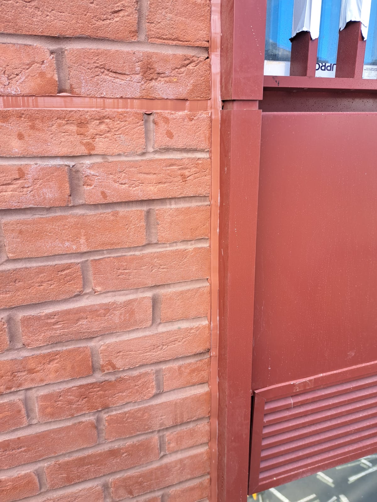 Sealed expansion joint, finished